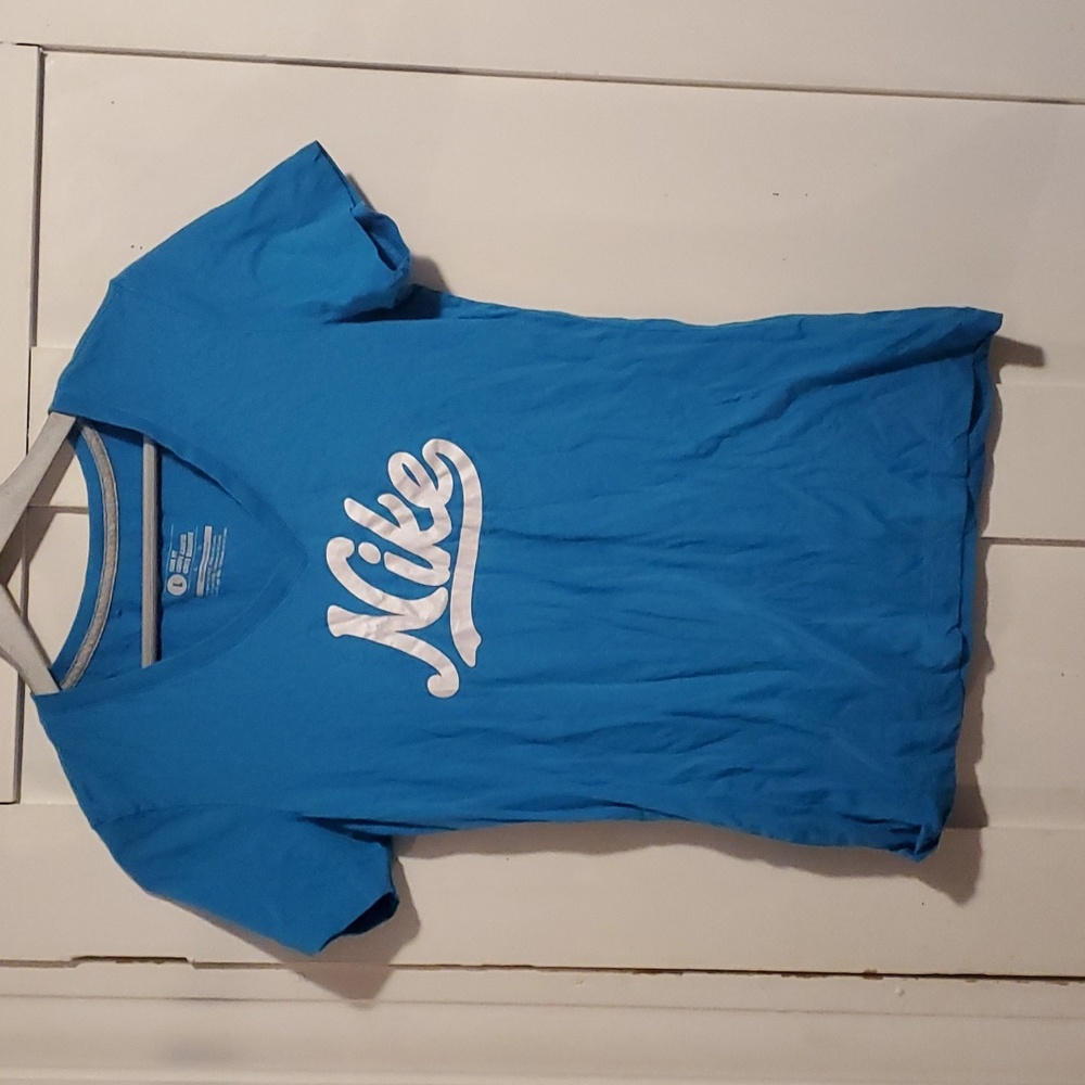 Women's Nike top